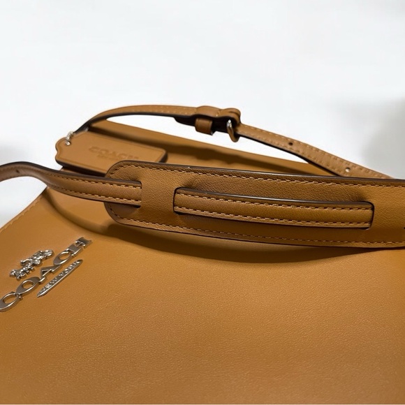 COACH Smooth Leather Light Saddle 10”x 7” Shoulder Bag C0952 - Picture 6 of 9